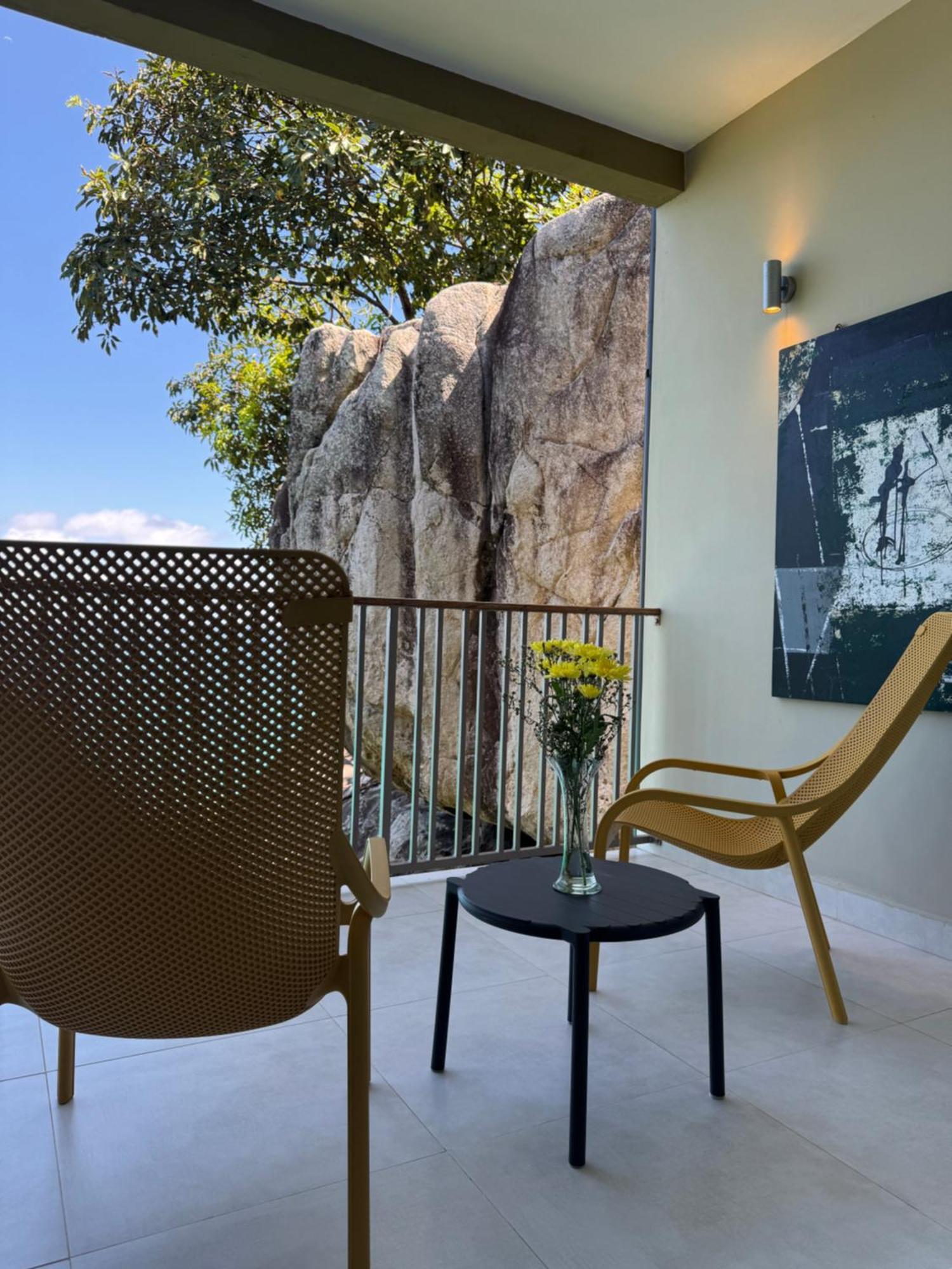 Maka Bay Self Catering Daire Victoria Dış mekan fotoğraf